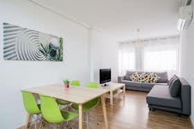 Appartement te huur voor € 1.500 per maand in Madrid, Calle de Sarriá