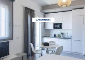 单间公寓 正在以 €1,400 的月租出租，其位于 Rome, Via Prenestina