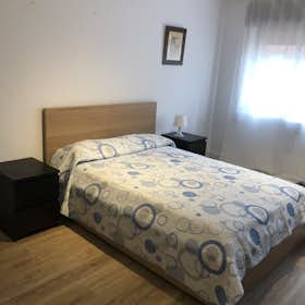 WG-Zimmer for rent for 320 € per month in Oviedo, Calle Llano Ponte