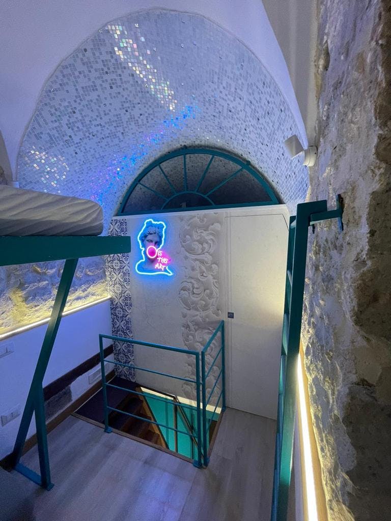 Appartement à louer pour 950 €/mois à Naples, Vico San Pellegrino