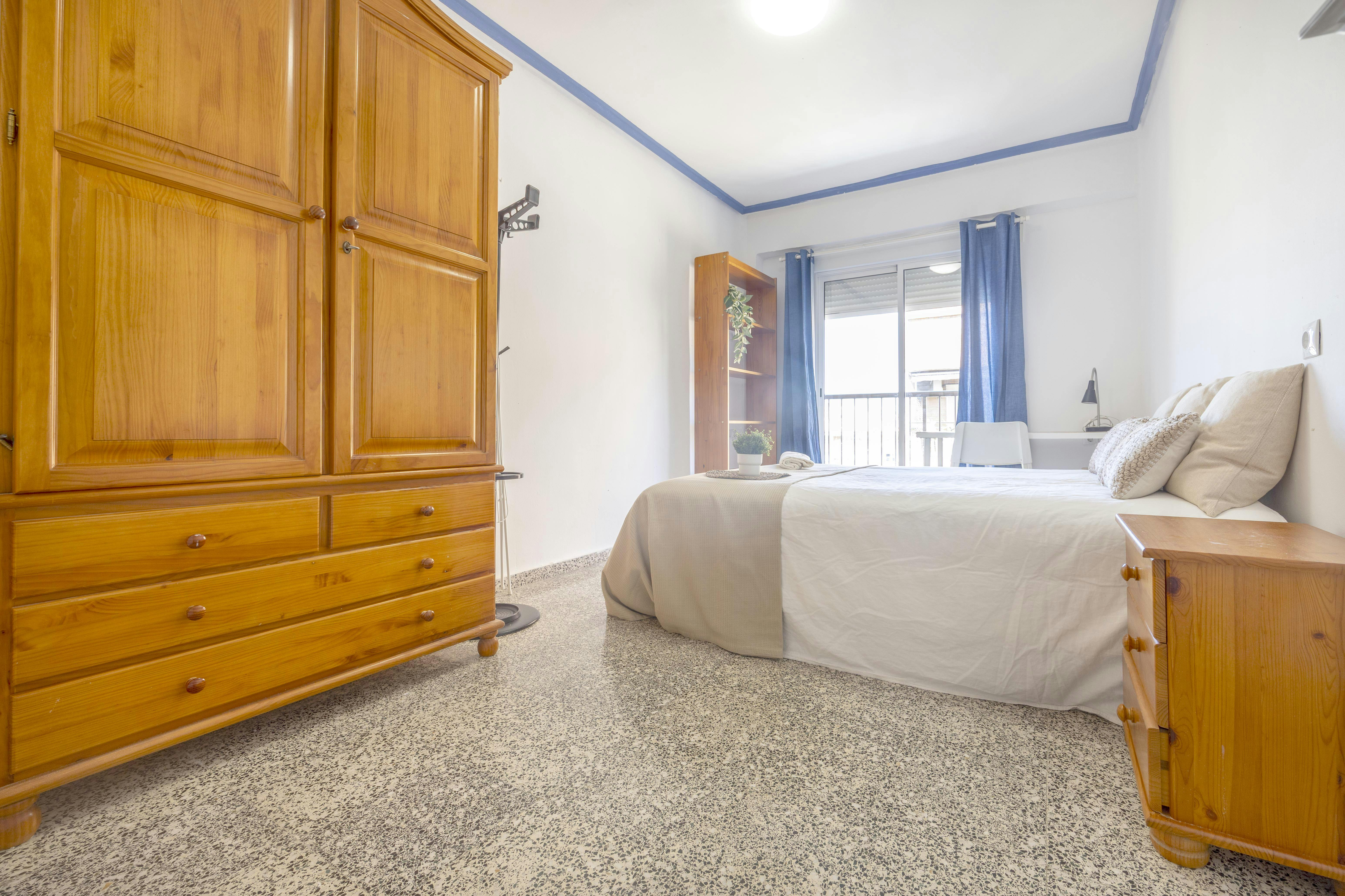 Calle Reig Genovés, Valencia Valencia