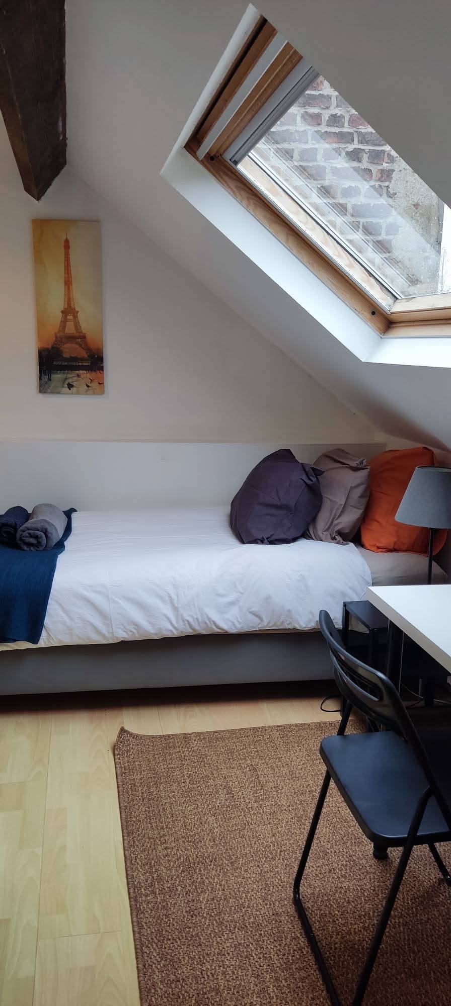 Studio for rent for €800 per month in Schaerbeek, Rue du Noyer