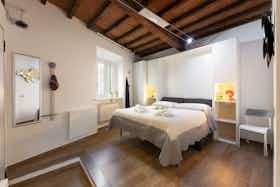 Studio te huur voor € 1.100 per maand in Florence, Via dell'Erta Canina