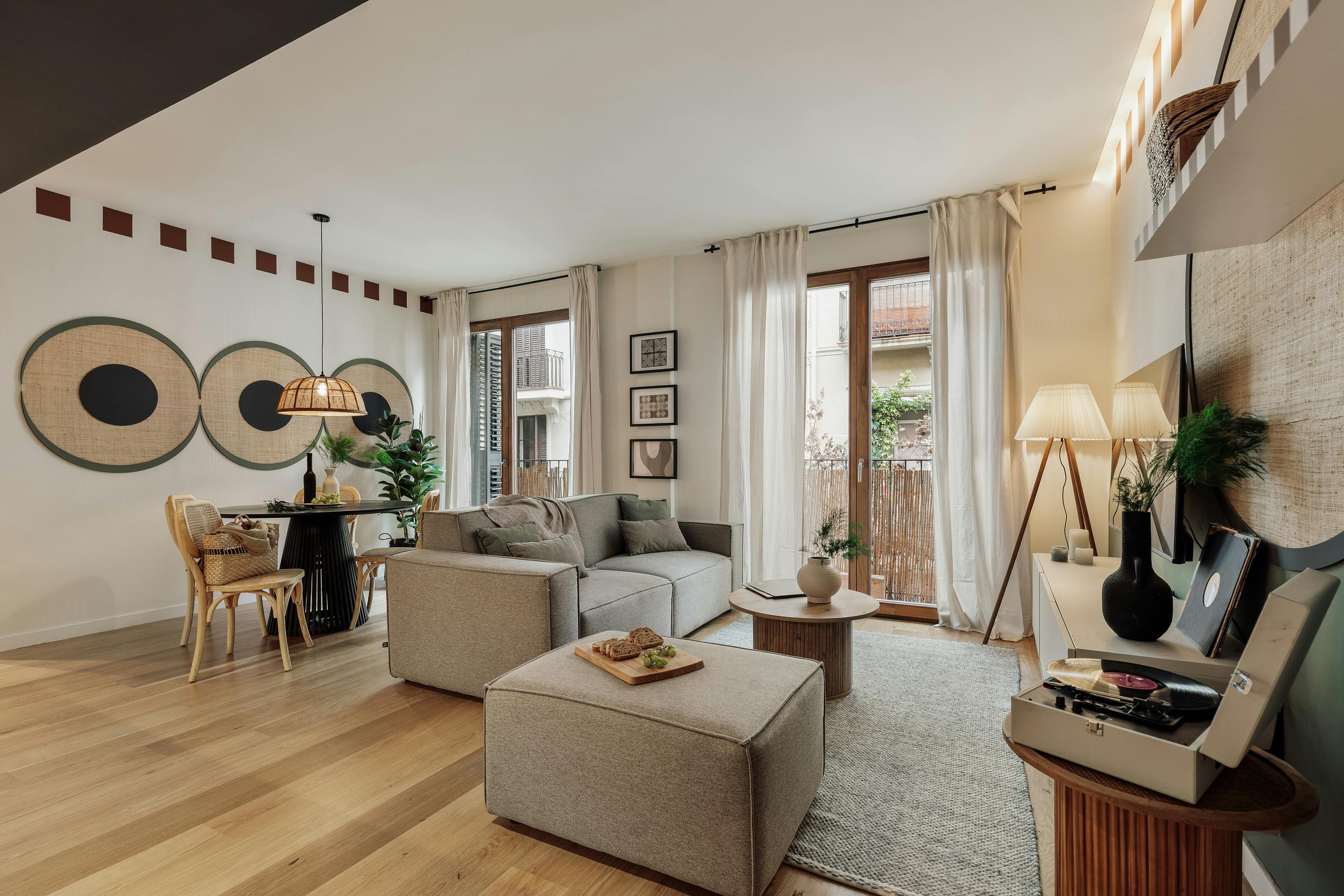 Apartment for rent for €1,995 per month in Barcelona, Carrer de Josep Torres