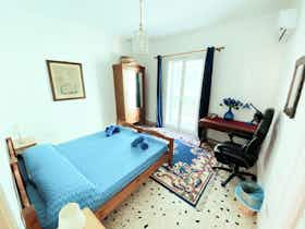 Приватна кімната за оренду для 480 EUR на місяць у Palermo, Via Argenteria