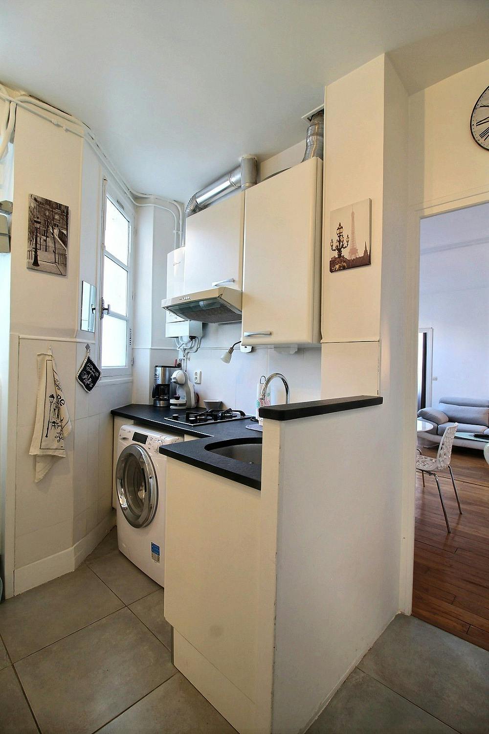 1-Bedroom Apartment in Rue de la Comète, Paris (1137664) room image 10