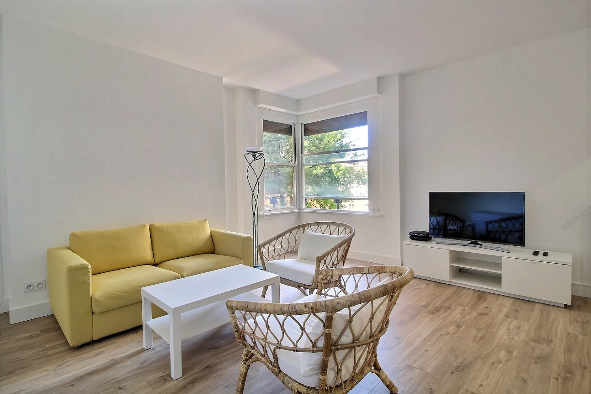 Rue de Vaugirard, Paris preview