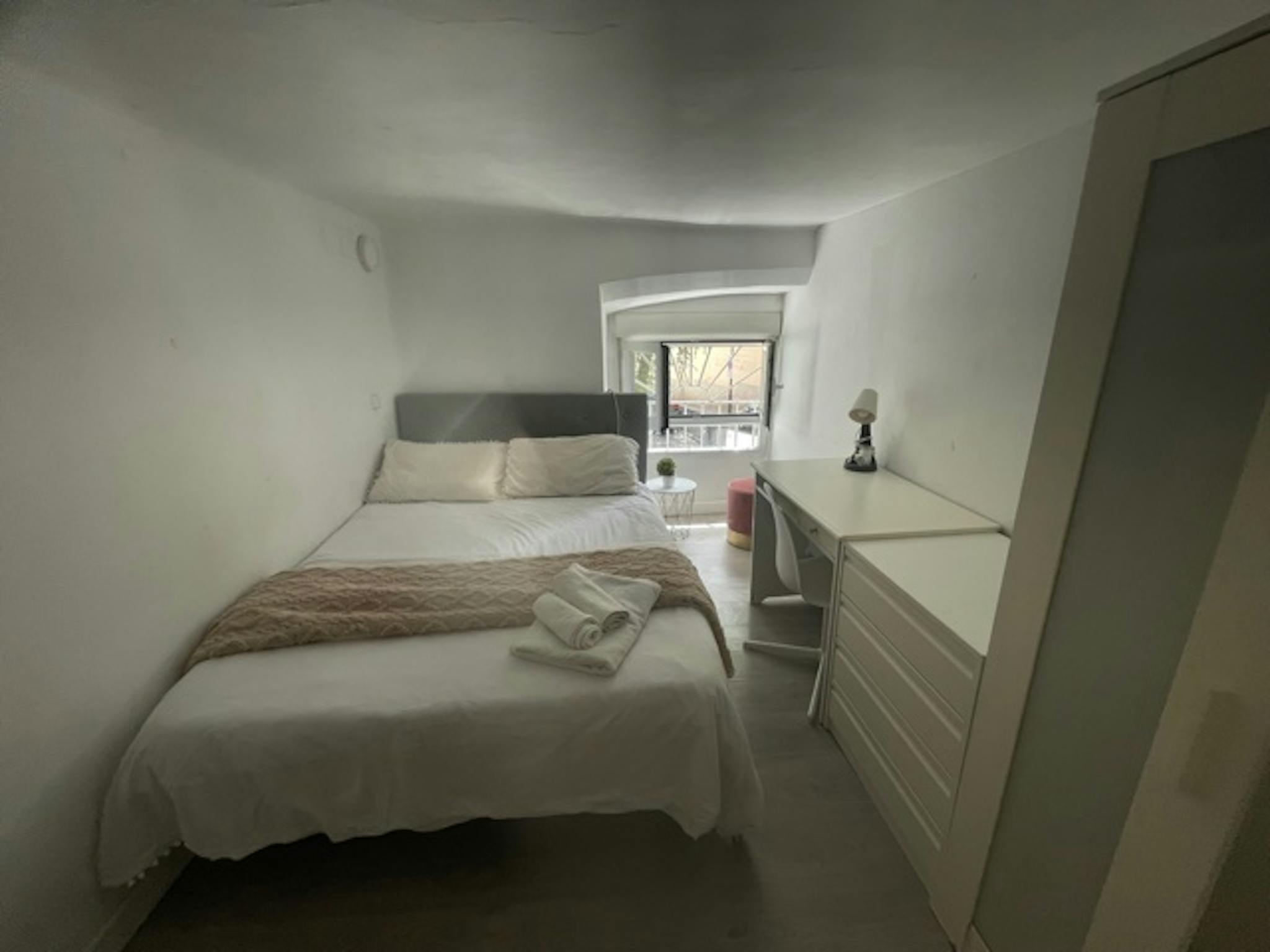 Calle de San Gregorio, Madrid preview