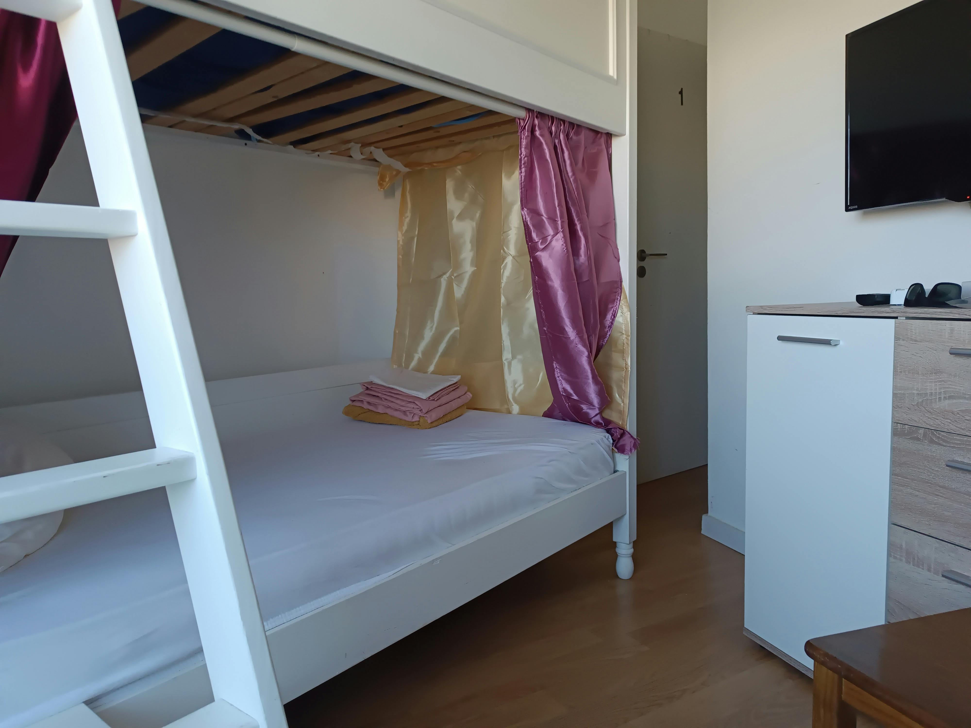 Double room Amadora, 90m² — photo 25