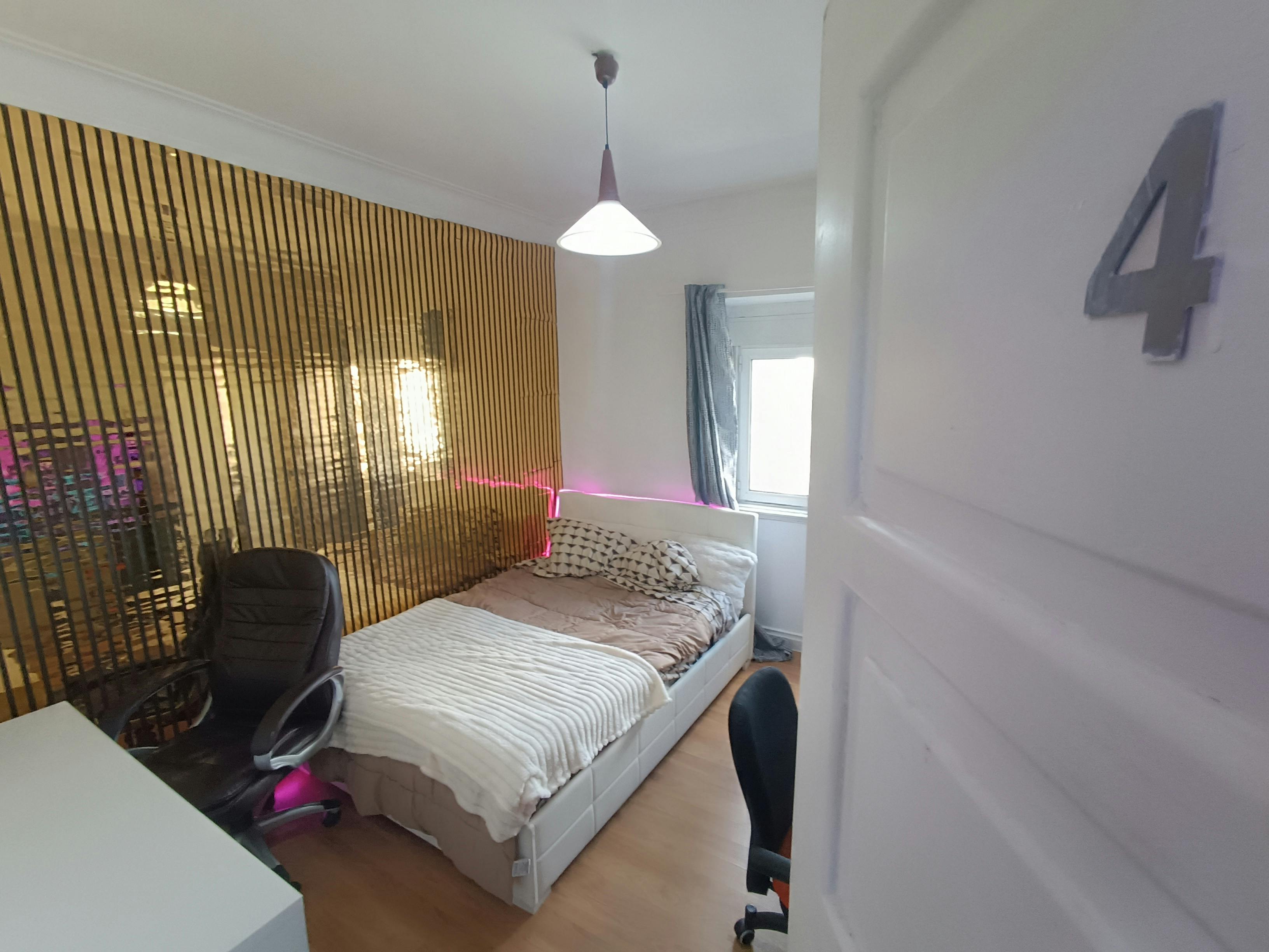 Double room Amadora, 90m² — photo 81