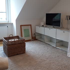 Apartment for rent for €3,200 per month in Munich, Klenzestraße