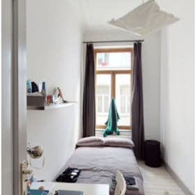Private room for rent for €500 per month in Saint-Josse-ten-Noode, Rue de l'Enclume