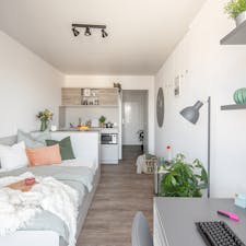 Studio for rent for 718 € per month in Hannover, Am Kläperberg
