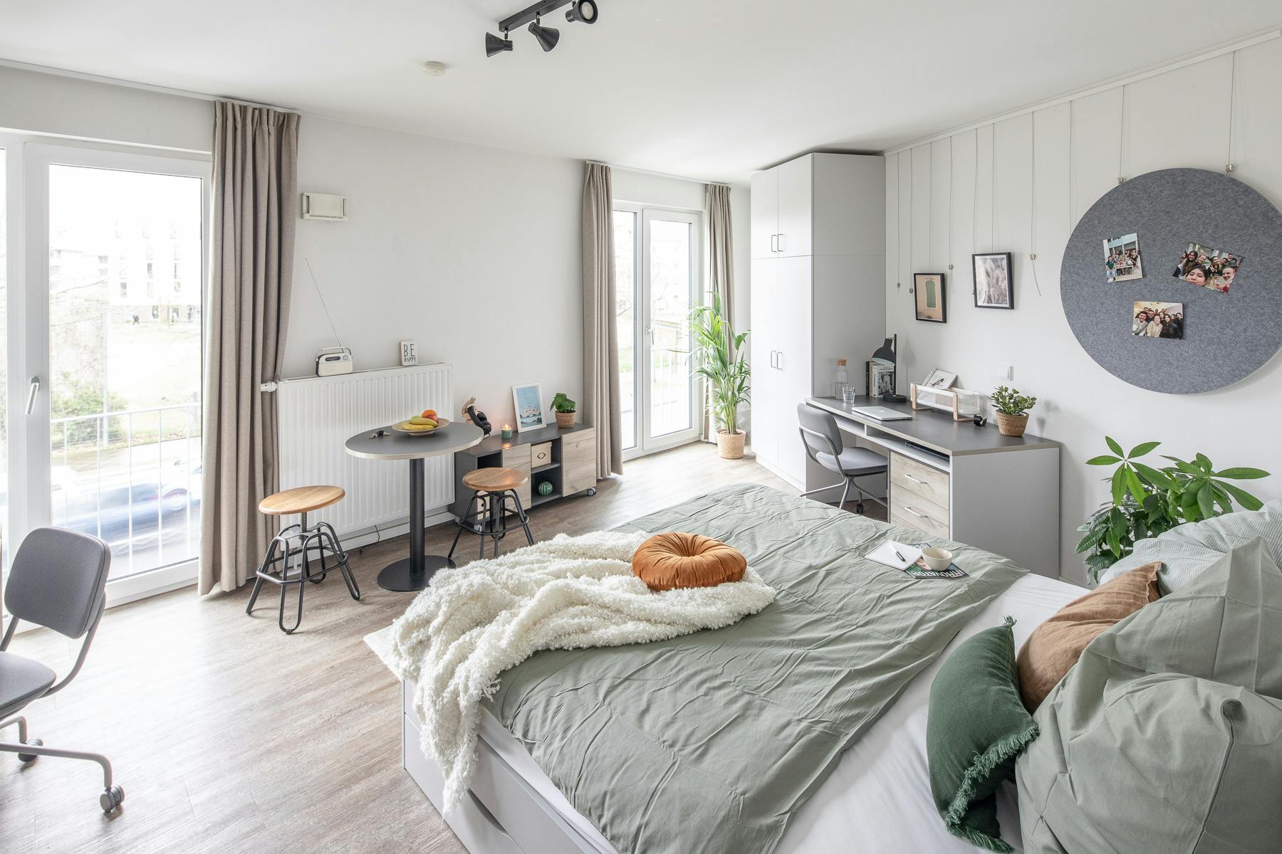 preview gallery tile