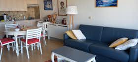 Apartment for rent for €2,500 per month in Koksijde, Zeelaan