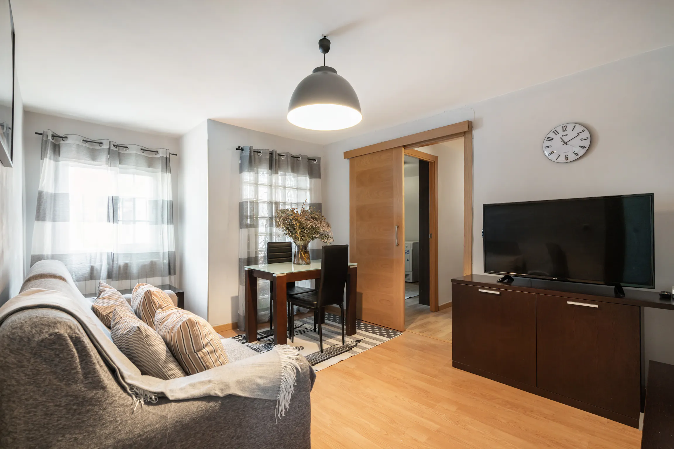1-Bedroom House in Calle de Caroli, Madrid (1156051) ROOM 2