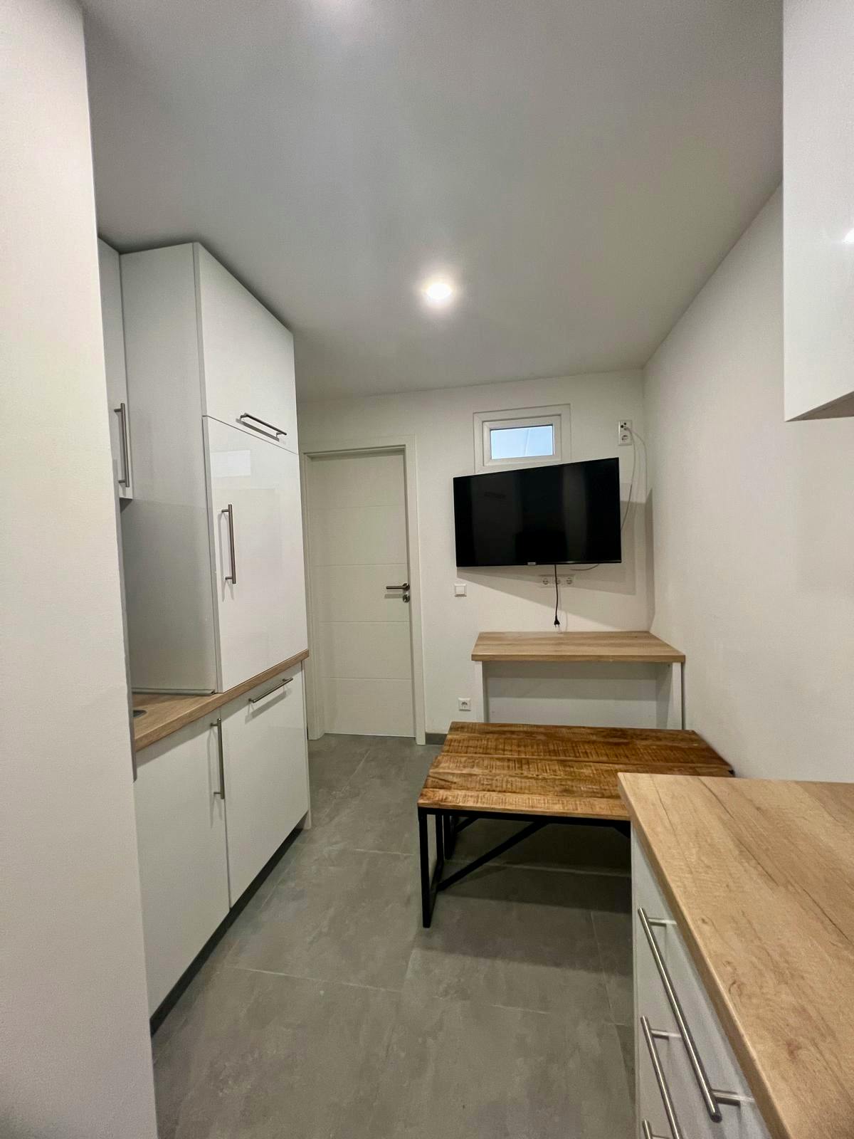 Private room for rent on Peschelanger, Munich - Widok 5