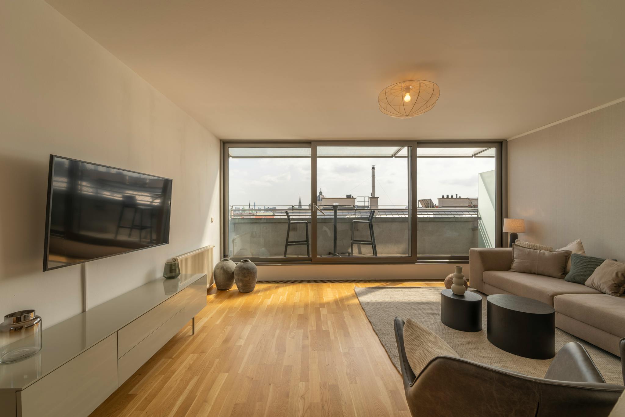 Siebensterngasse, Vienna preview