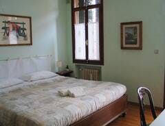 Private room for rent for €1,100 per month in Padova, Via Aleardo Aleardi