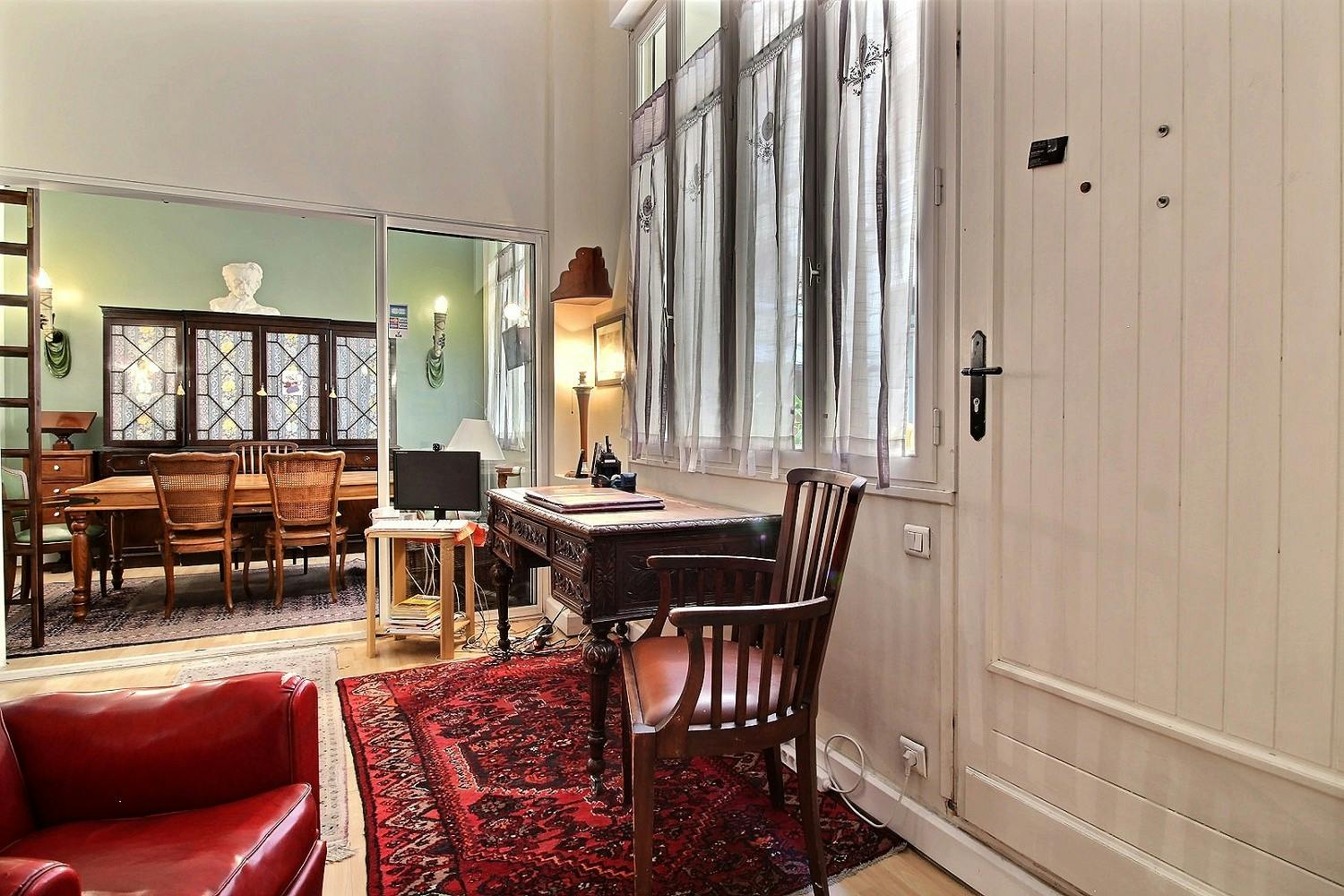 Place Saint-Ferdinand, Paris preview