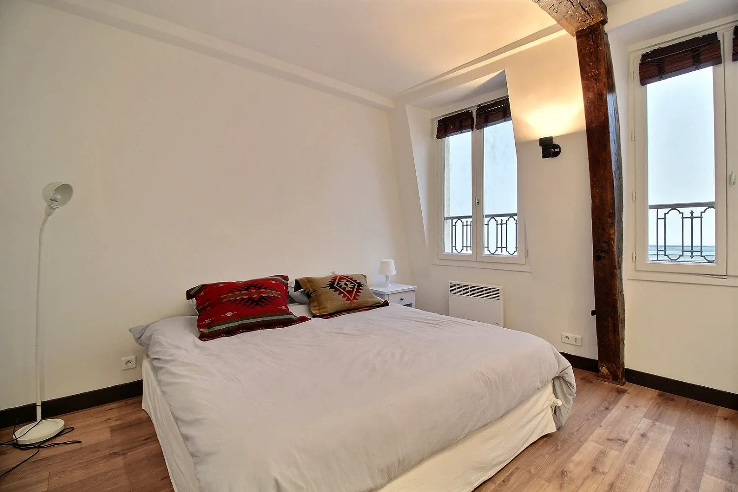 1-Bedroom Apartment in Rue d'Aboukir, Paris (1175902) ROOM 1