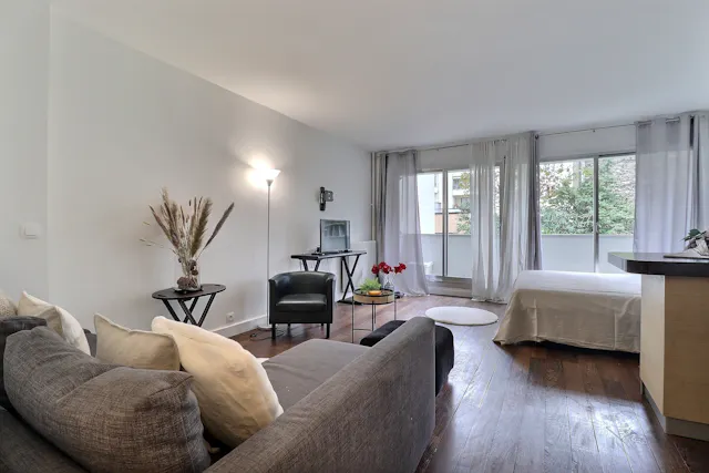 1-Bedroom Apartment in Rue de l'Amiral Hamelin, Paris (1175957) room image 1