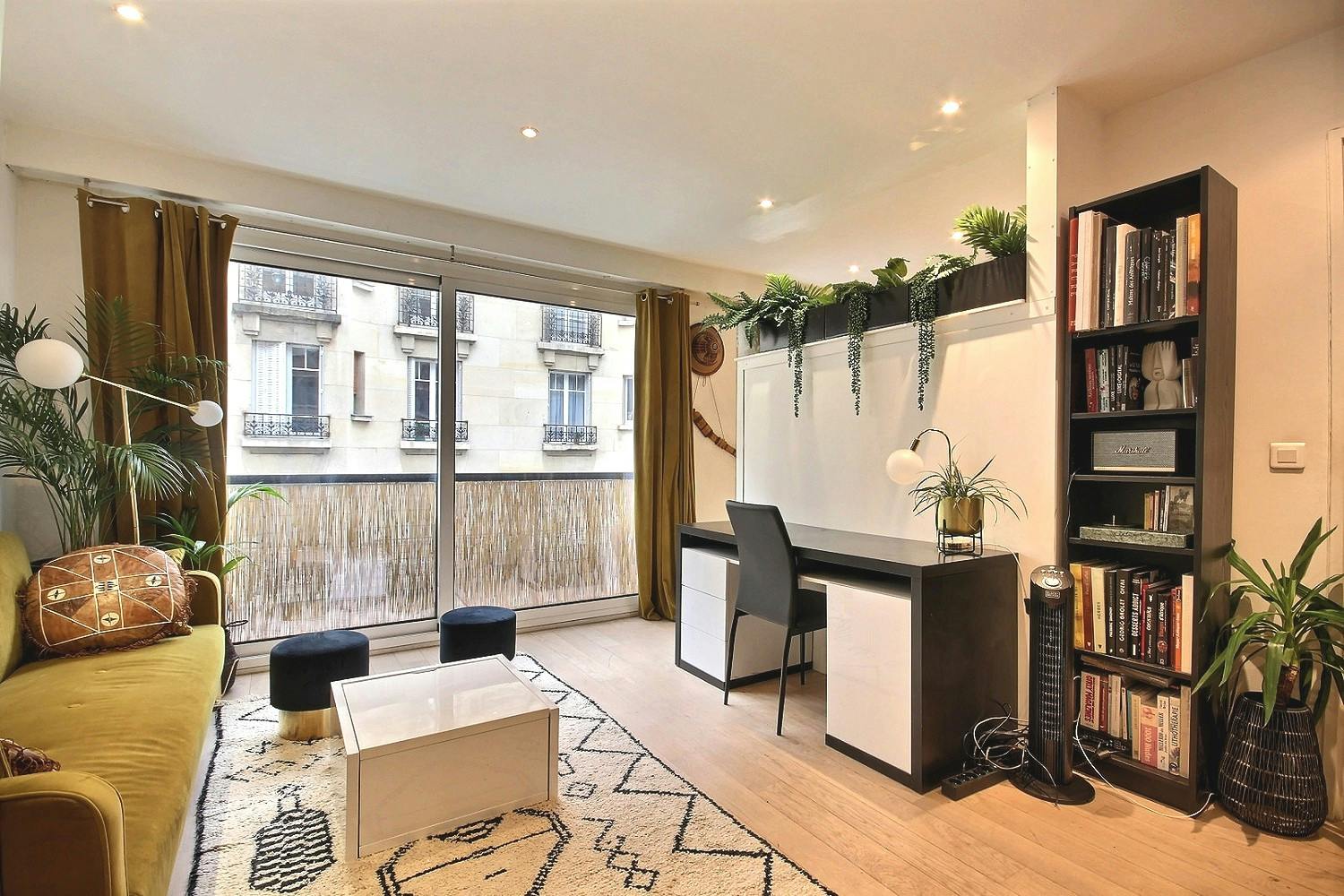 preview gallery tile