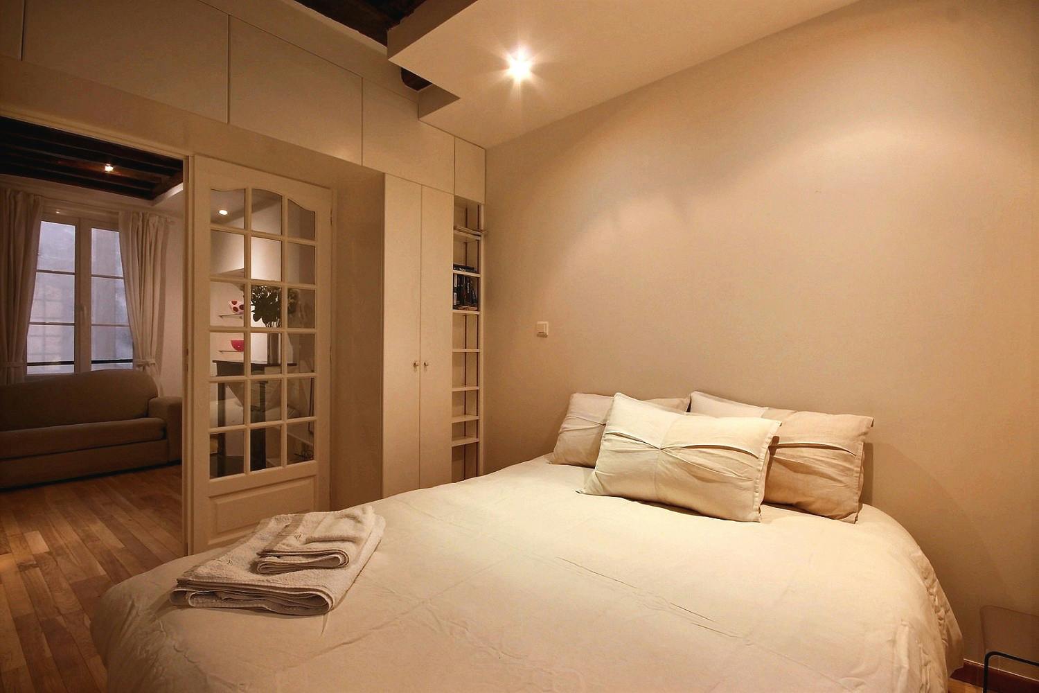 1-Bedroom Apartment in Rue Saint-Honoré, Paris (1176446) ROOM 1