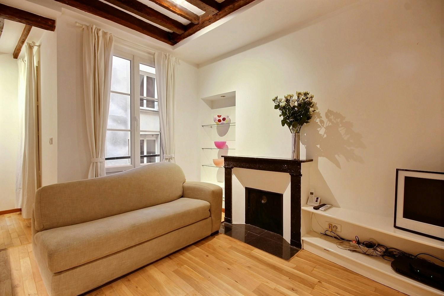 1-Bedroom Apartment in Rue Saint-Honoré, Paris (1176446) ROOM 4
