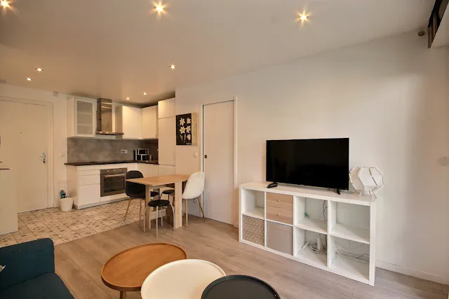 1-Bedroom Apartment in Rue Victor Hugo, Courbevoie (1176504) room image 1