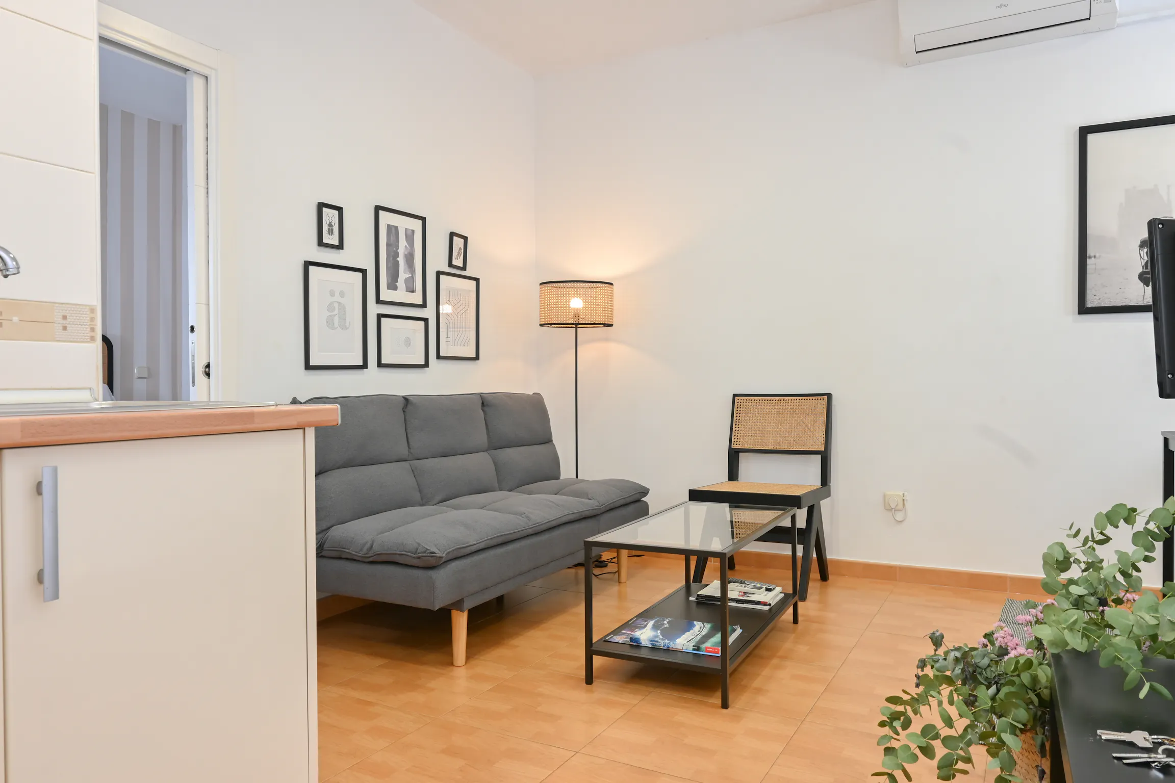 1-Bedroom Apartment in Calle del Divino Vallés, Madrid (1177254) ROOM 3