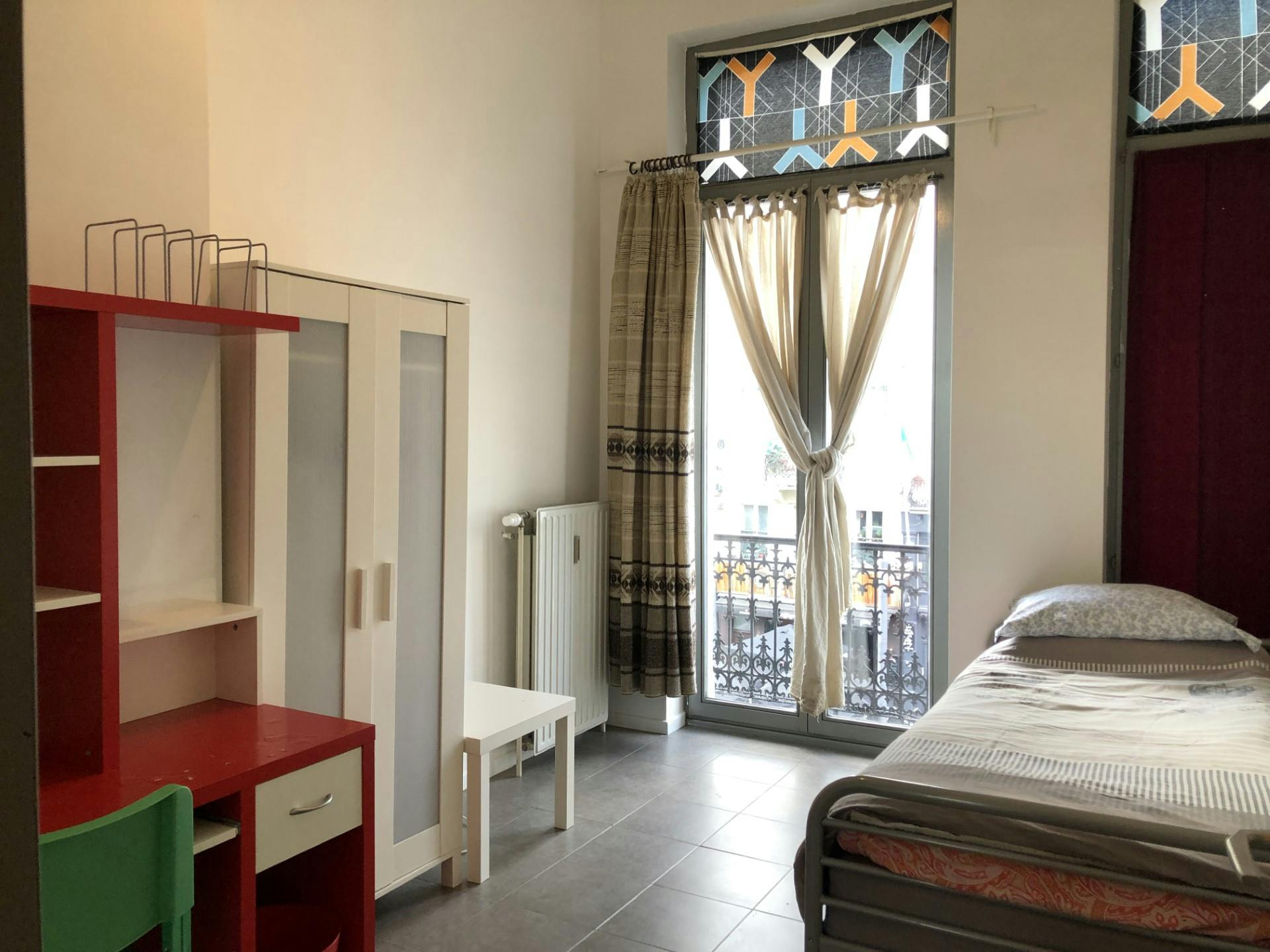 Mehrbettzimmer zu mieten für 600 € pro Monat in Brussels, Boulevard Anspach