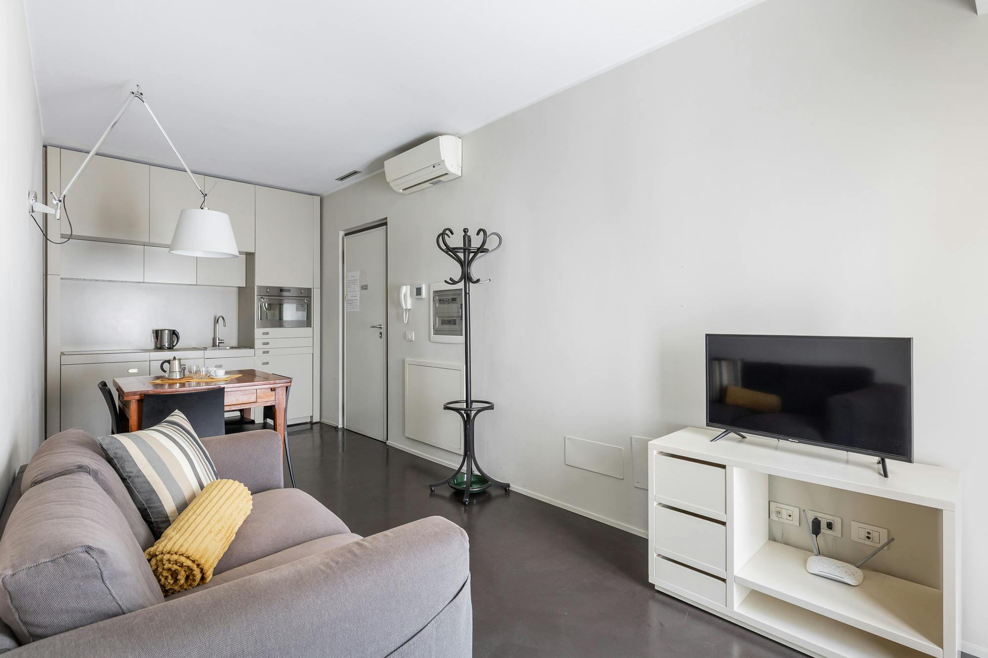 Apartament de închiriat pentru 1.650 EUR pe lună în Bologna, Via Mascarella