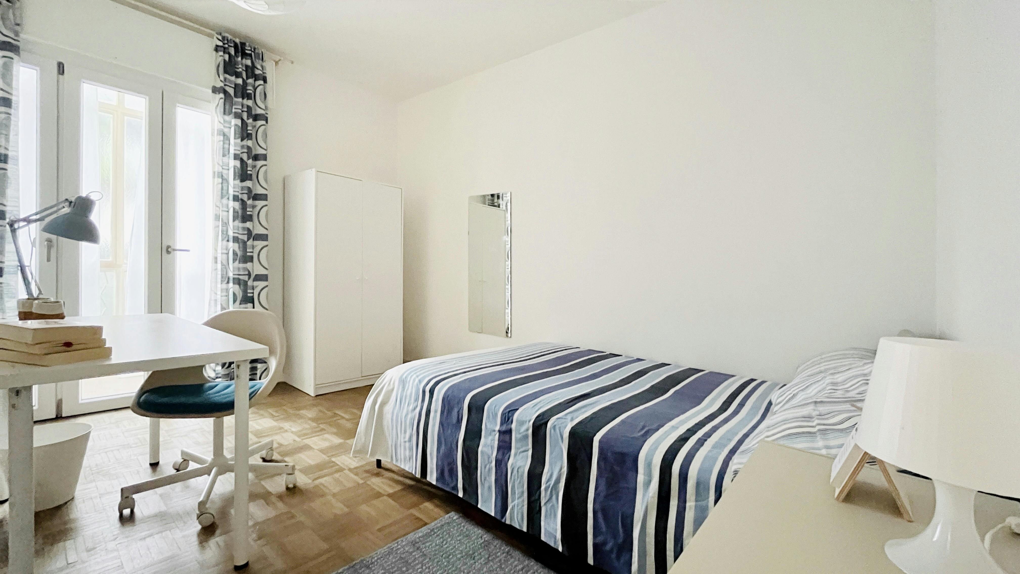 Приватна кімната за оренду для 450 EUR на місяць у Padova, Via Monte Solarolo