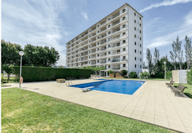 Apartment for rent for €3,500 per month in Calonge, Avinguda Puig Sapera
