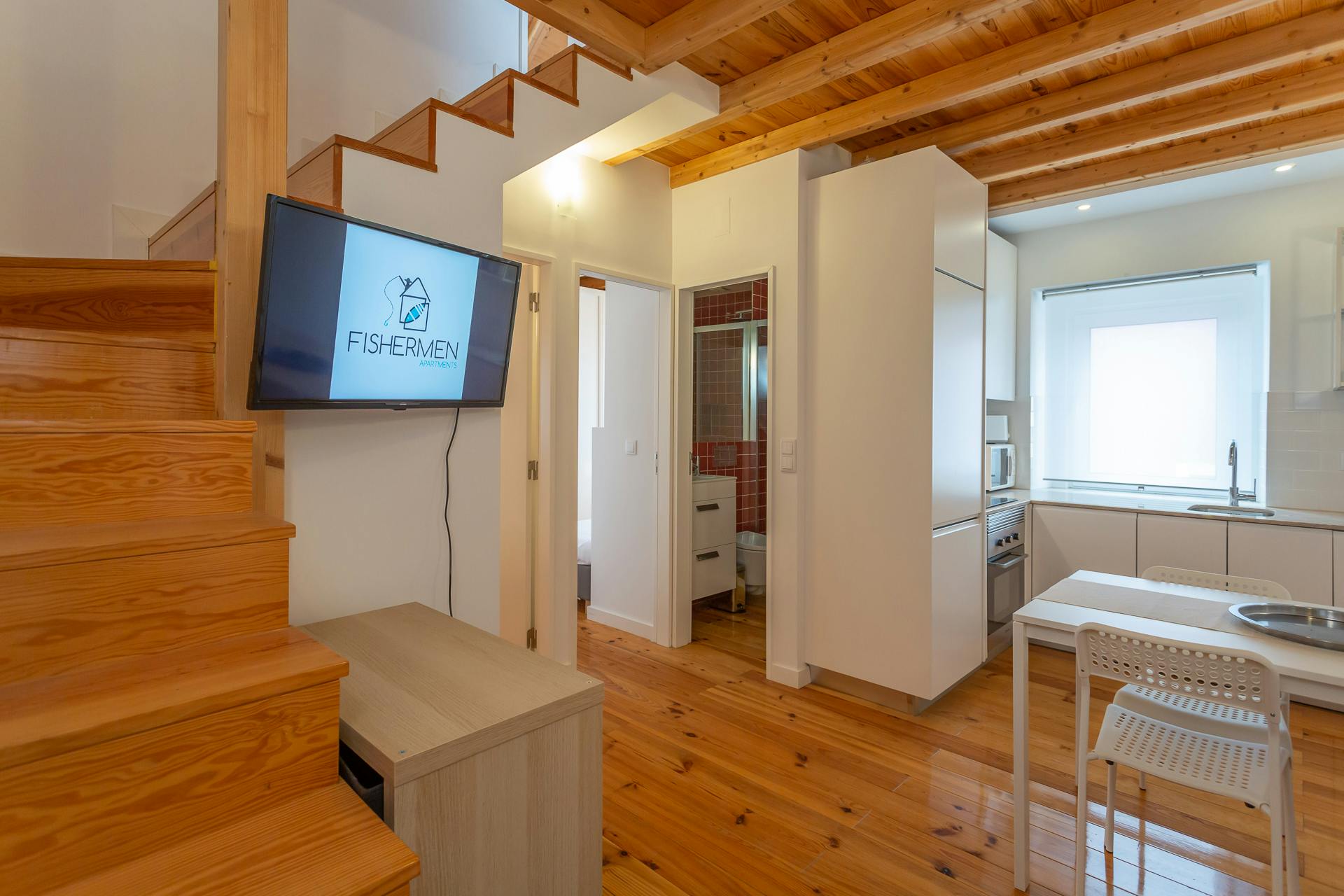 Apartment for rent for €2,450 per month in Lisbon, Rossio Palma