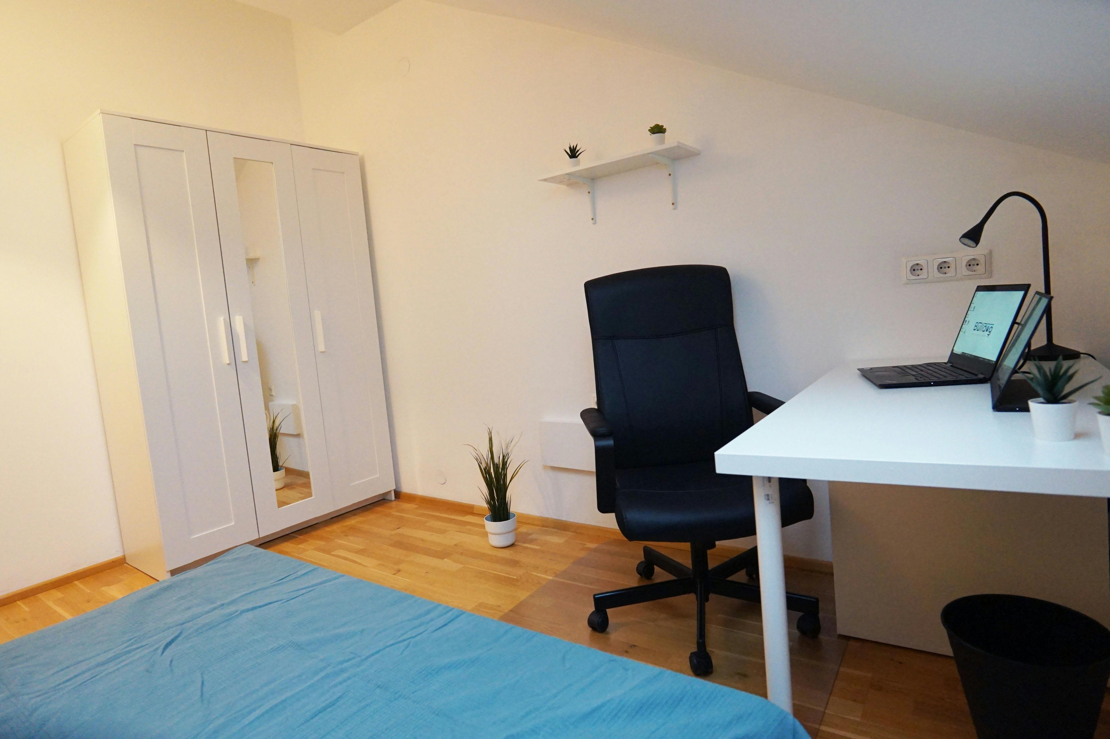 Herzgasse, Vienna preview