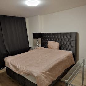 Private room for rent for €1,000 per month in Vlaardingen, Verheijstraat