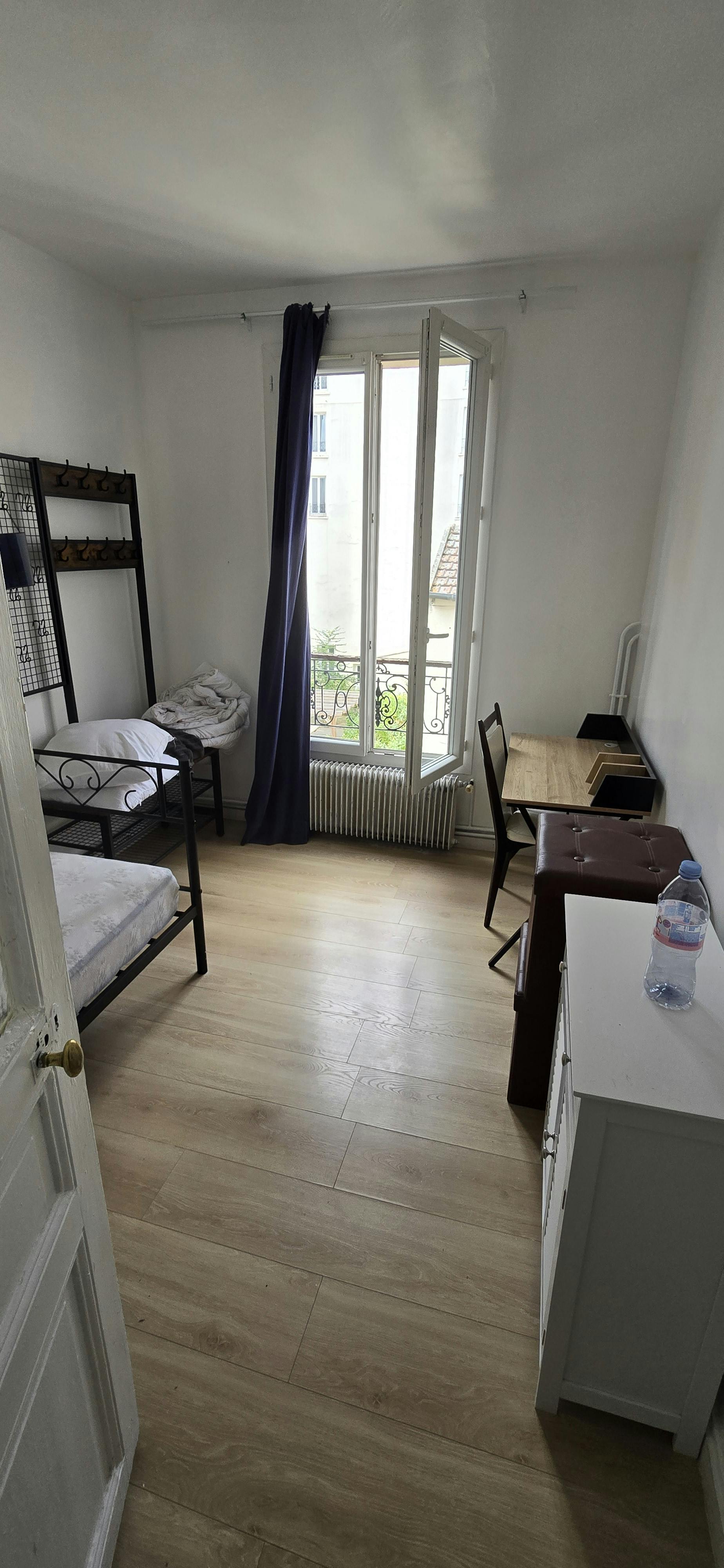 Private room for rent for €700 per month in Paris, Rue de Patay