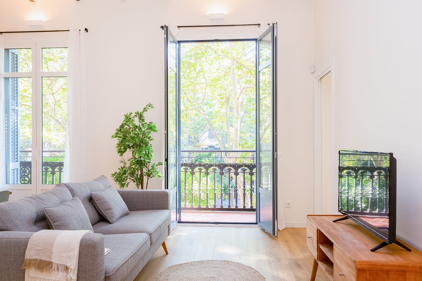 preview gallery tile