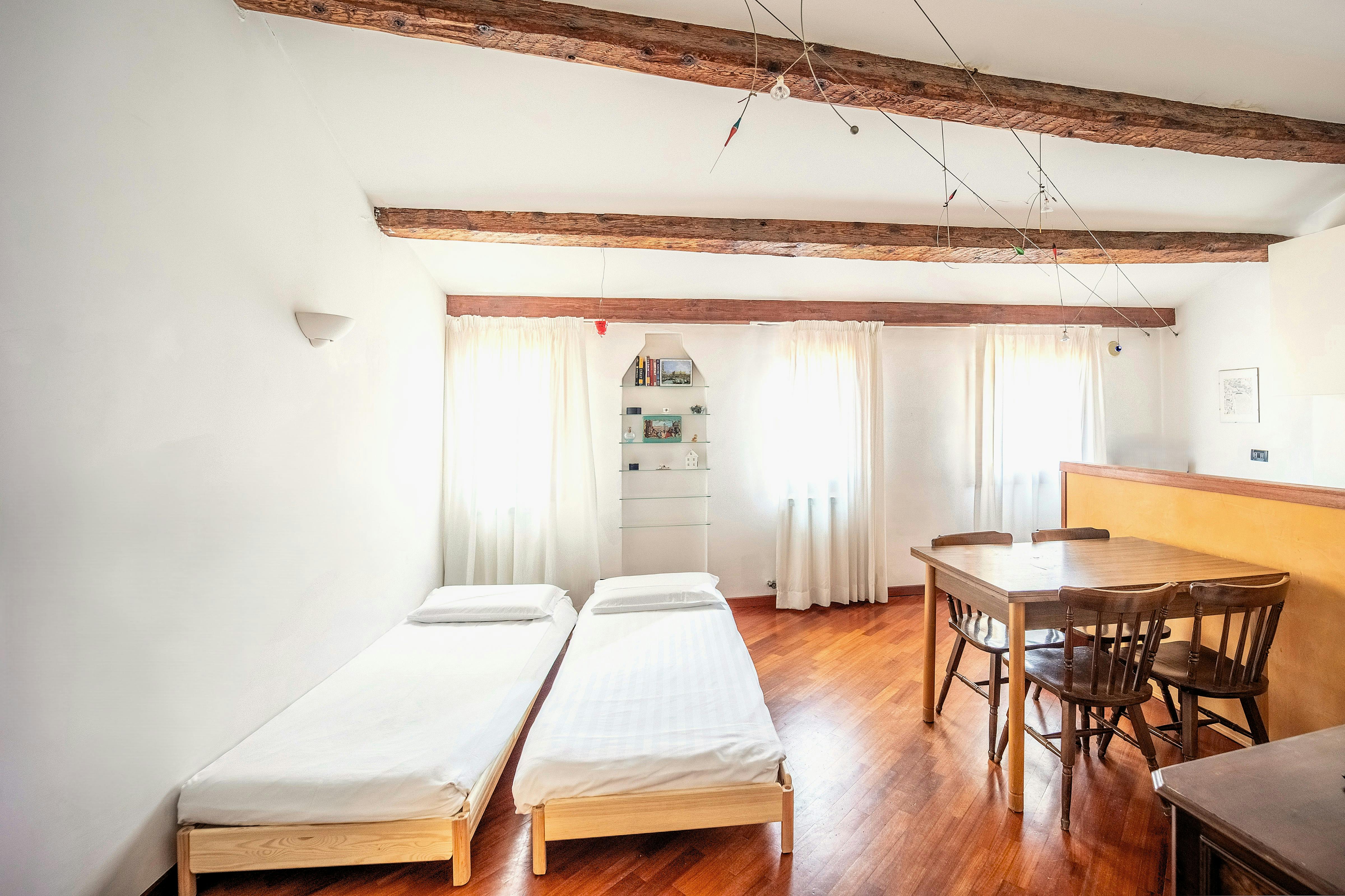1-Bedroom Apartment in Calle del Pestrin, Venice (1192137) room image 10