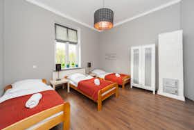Private room for rent for PLN 1,298 per month in Cracow, ulica Józefa Dietla