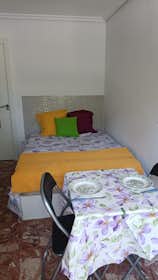 Private room for rent for €730 per month in Madrid, Avenida de las Palomeras