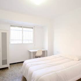 Private room for rent for €470 per month in Valencia, Calle Submarino