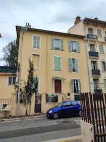 Private room for rent for €860 per month in Nice, Boulevard de Magnan