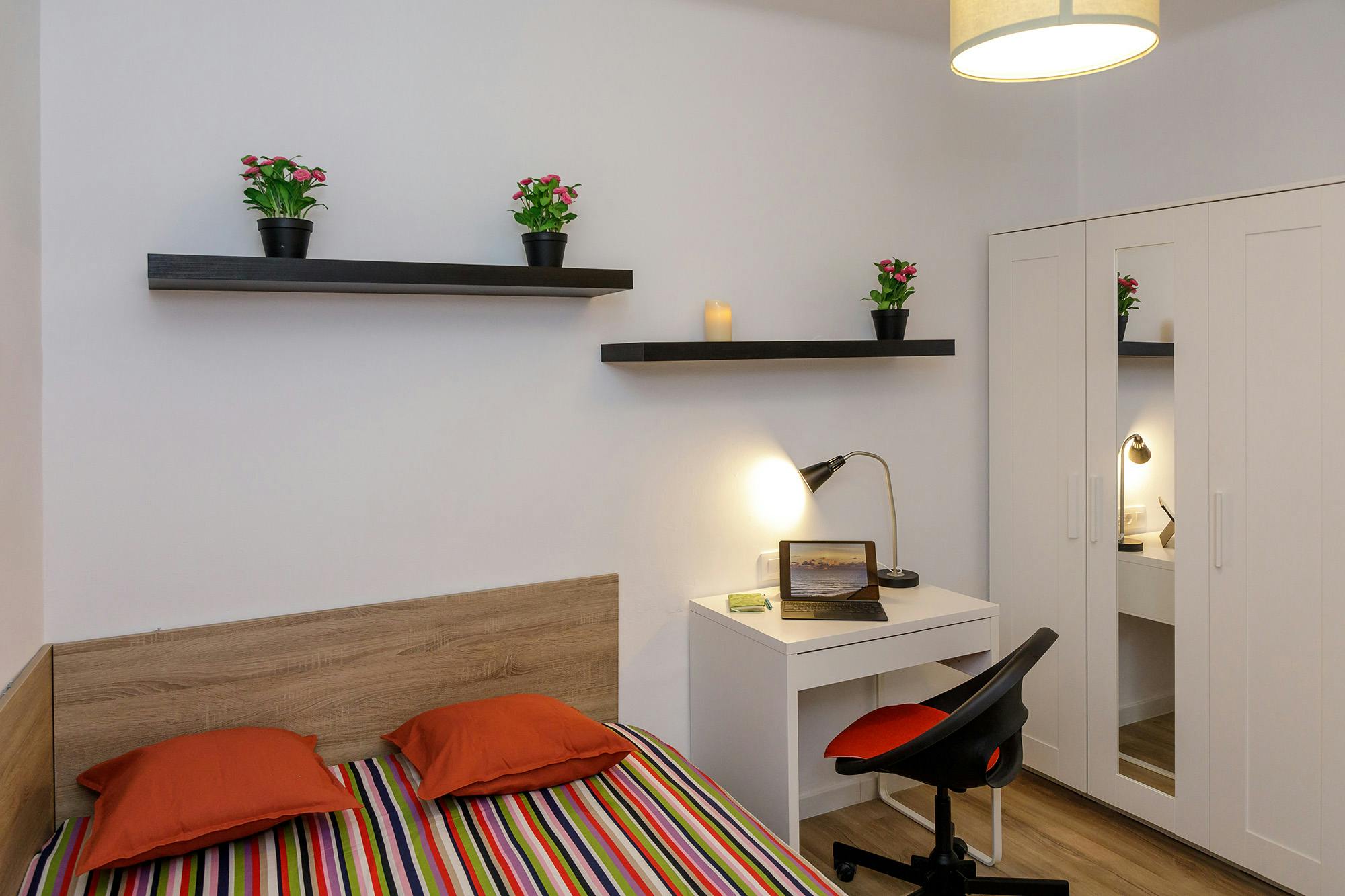 preview gallery tile