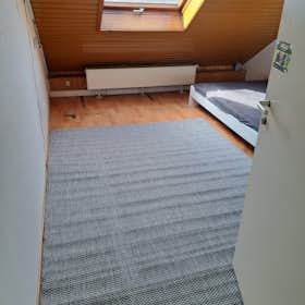 WG-Zimmer for rent for 498 € per month in Ludwigsburg, Rosenackerweg