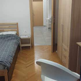 Private room for rent for €350 per month in Athens, Acharnon