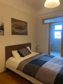 Privé kamer te huur voor € 330 per maand in Athens, Acharnon