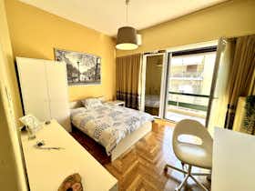 Private room for rent for €370 per month in Athens, Smolensky